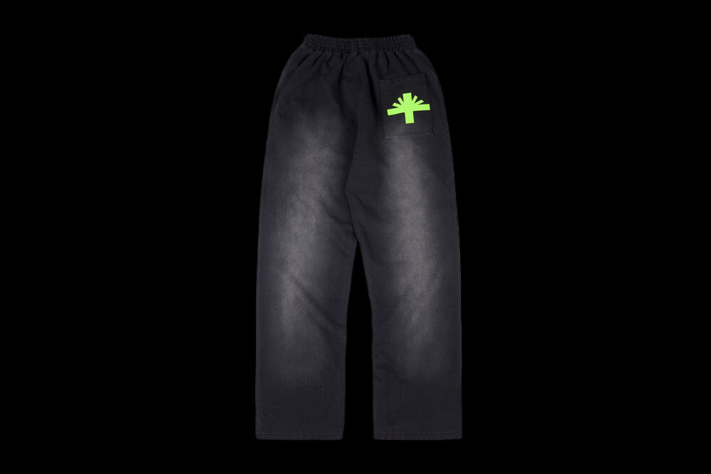 VERTABRAE "KNEE LOGO" SWEATPANTS