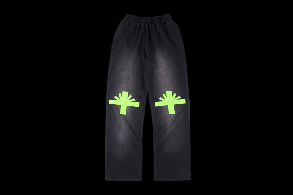 VERTABRAE "KNEE LOGO" SWEATPANTS